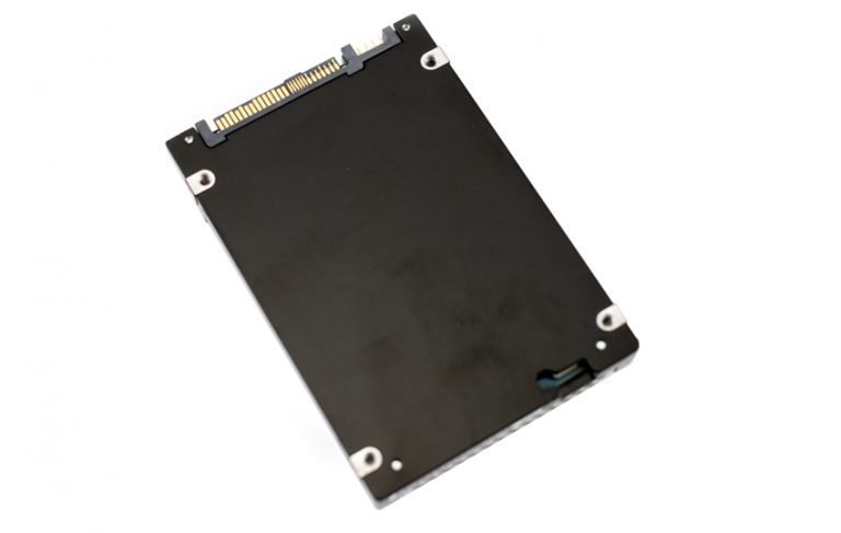 KIOXIA CD6 PCIe 4.0 SSD Review - StorageReview.com