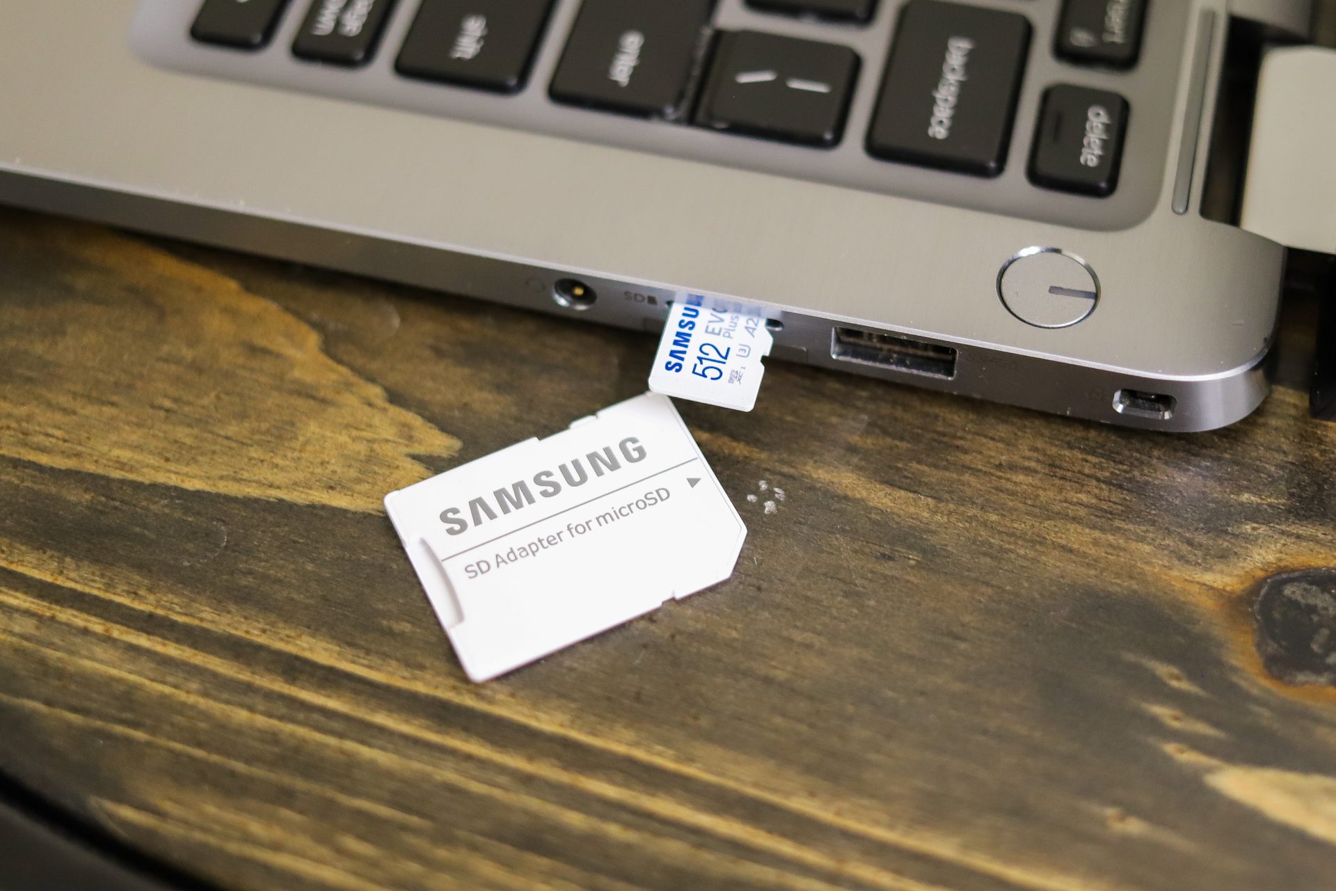 Samsung - Carte Mémoire Micro SD EVO Plus 512 Go