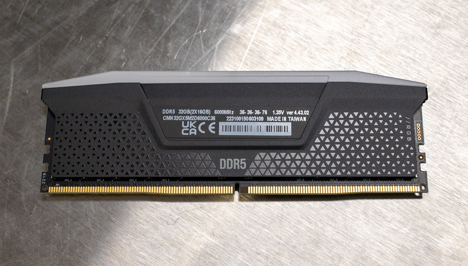 CORSAIR VENGEANCE RGB DDR5 RAM 32GB (2x16GB) 6000MHz CL36 Intel