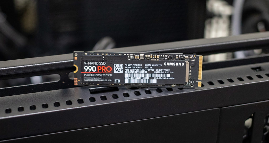 Samsung 990 Pro 1TB M.2 NVMe Gen4 Internal SSD