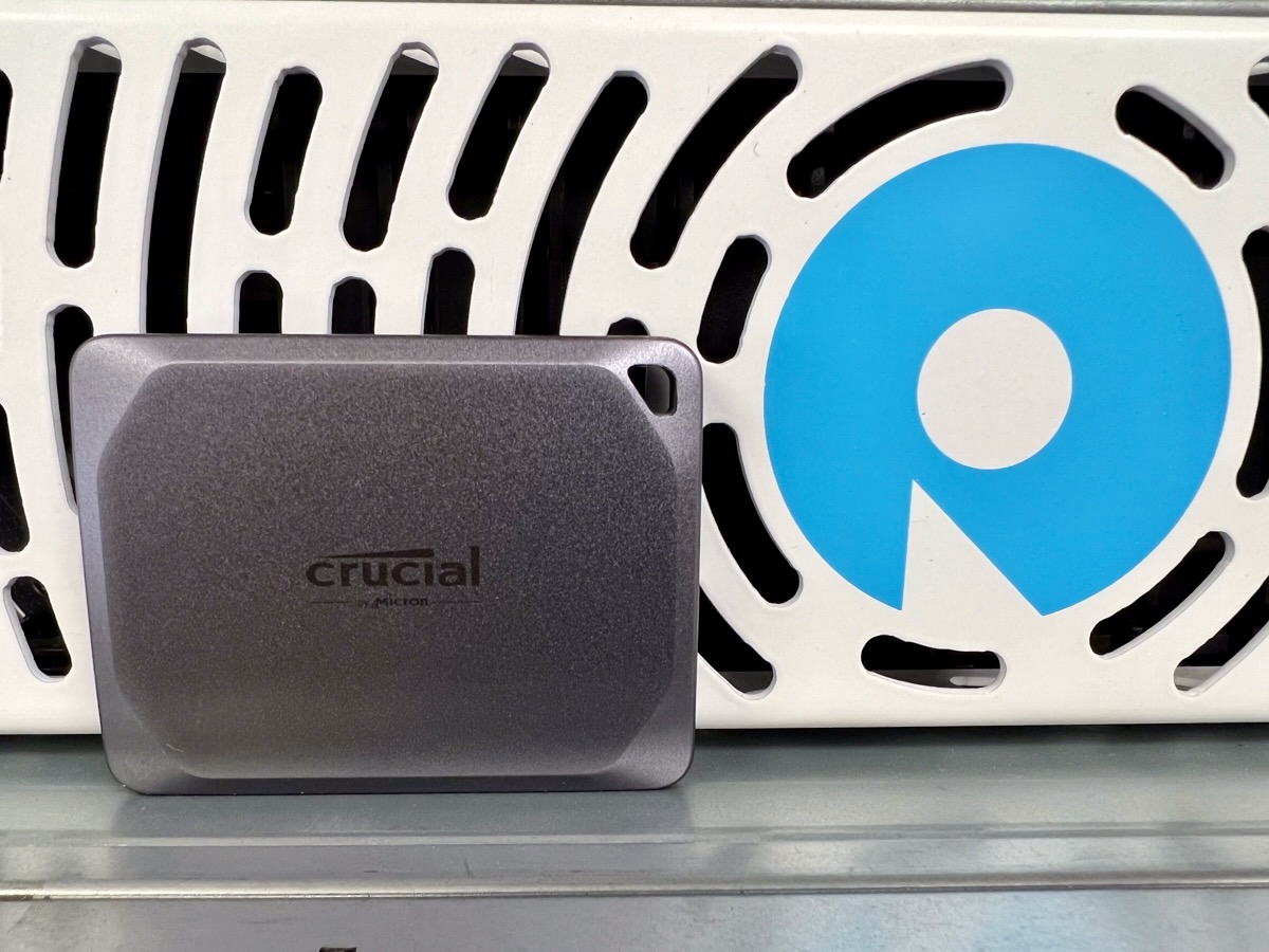 Crucial X9 Pro 2TB Portable SSD Review - Sleek, Powerful and Compatible
