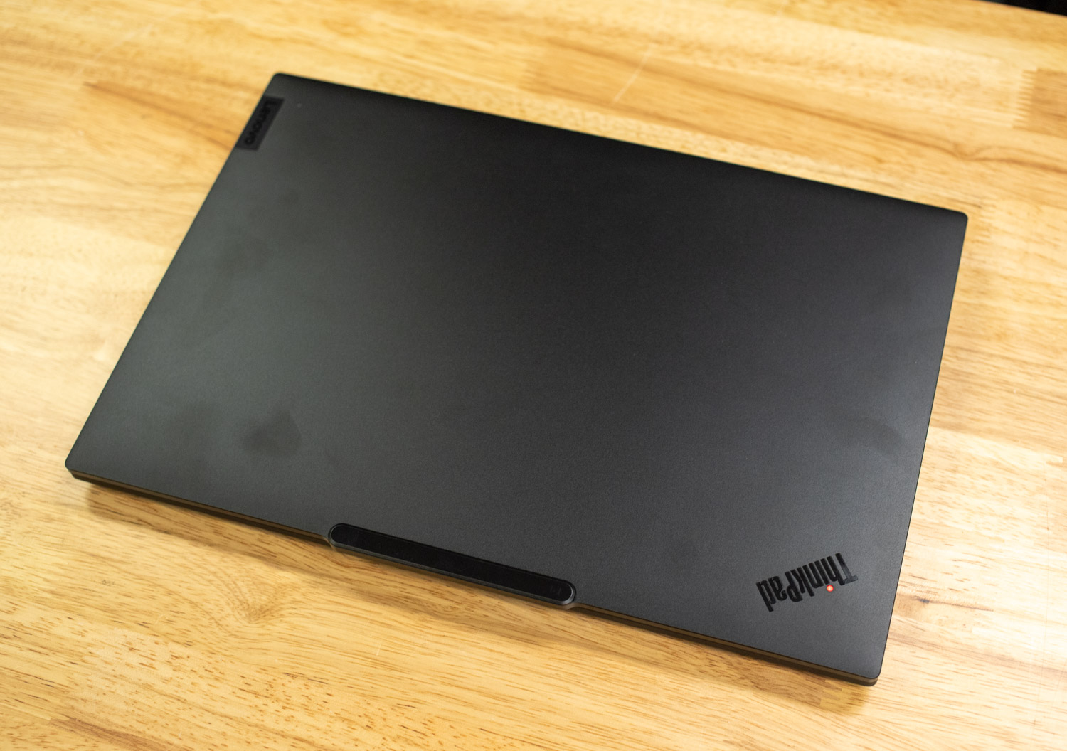 Lenovo ThinkPad P1 Gen 7 - Lid