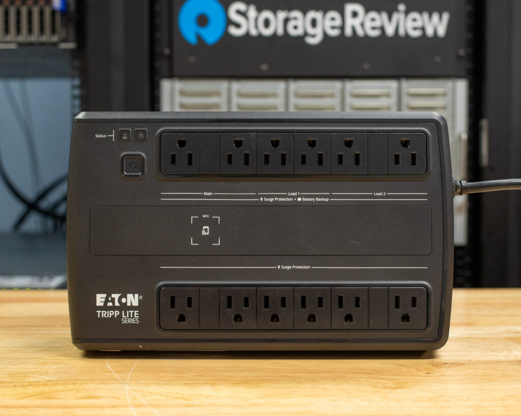 Recensione UPS Tripp Lite AVR750UNC - StorageReview.com