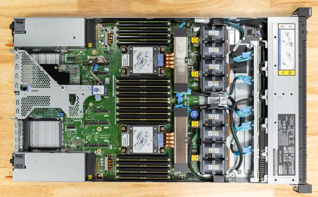 Lenovo ThinkSystem SR630 V4 Internal Overview