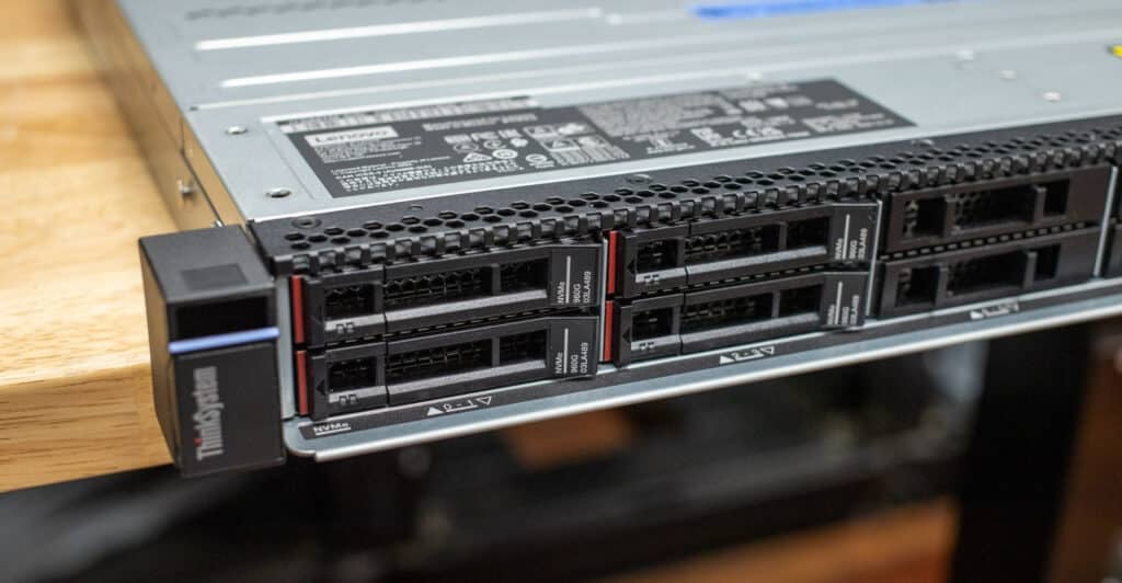 Lenovo ThinkSystem SR630 V4 NVMe Storage